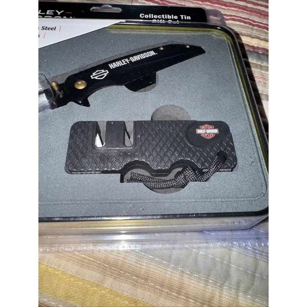 Harley Davidson  Collectable Tin Gift Set Folding Knife With Knife Sharpener NEW